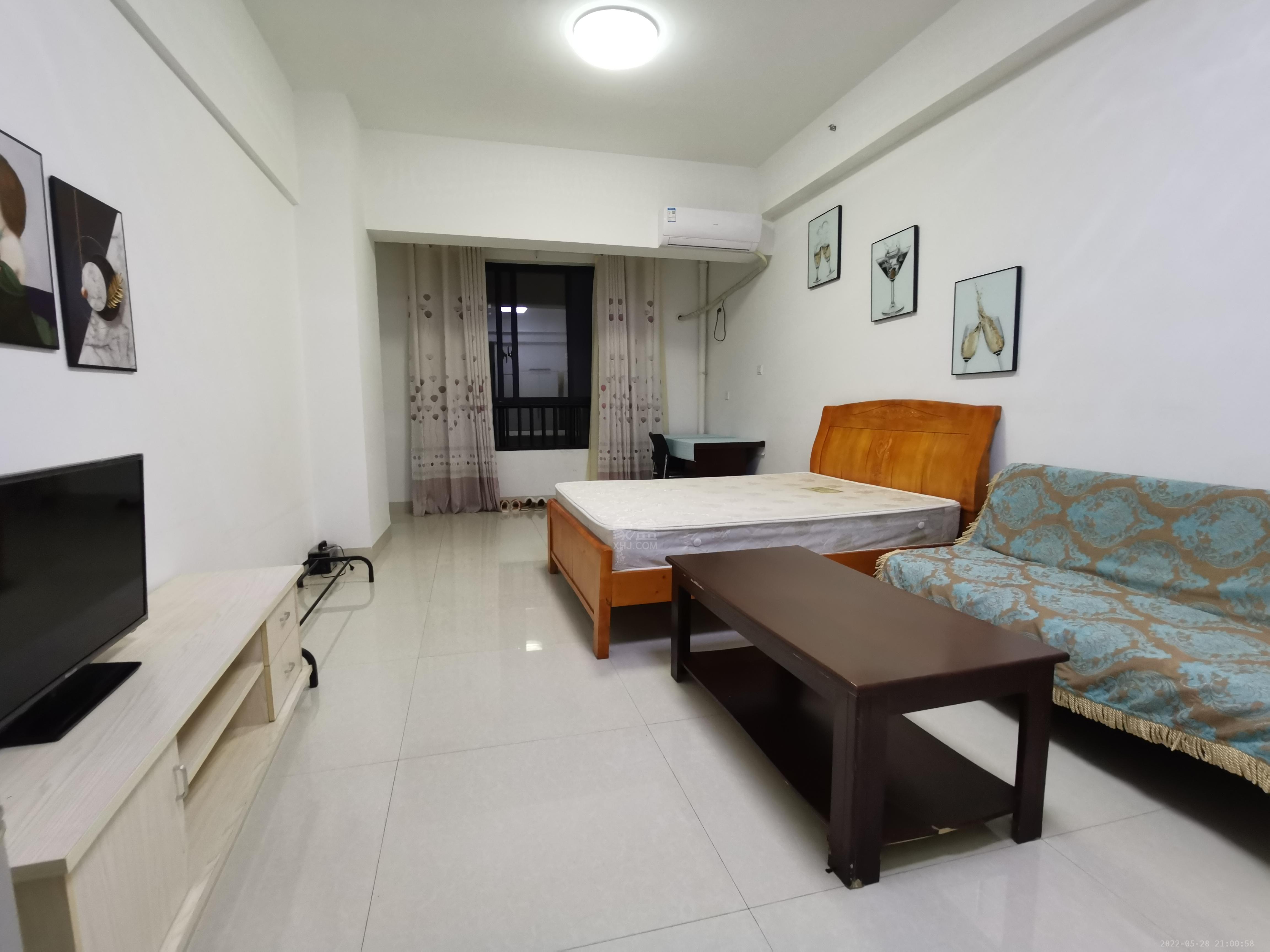 康桥美郡 1室1厅1卫 22.0万 康桥美郡 1室1厅1卫 22.0万客厅