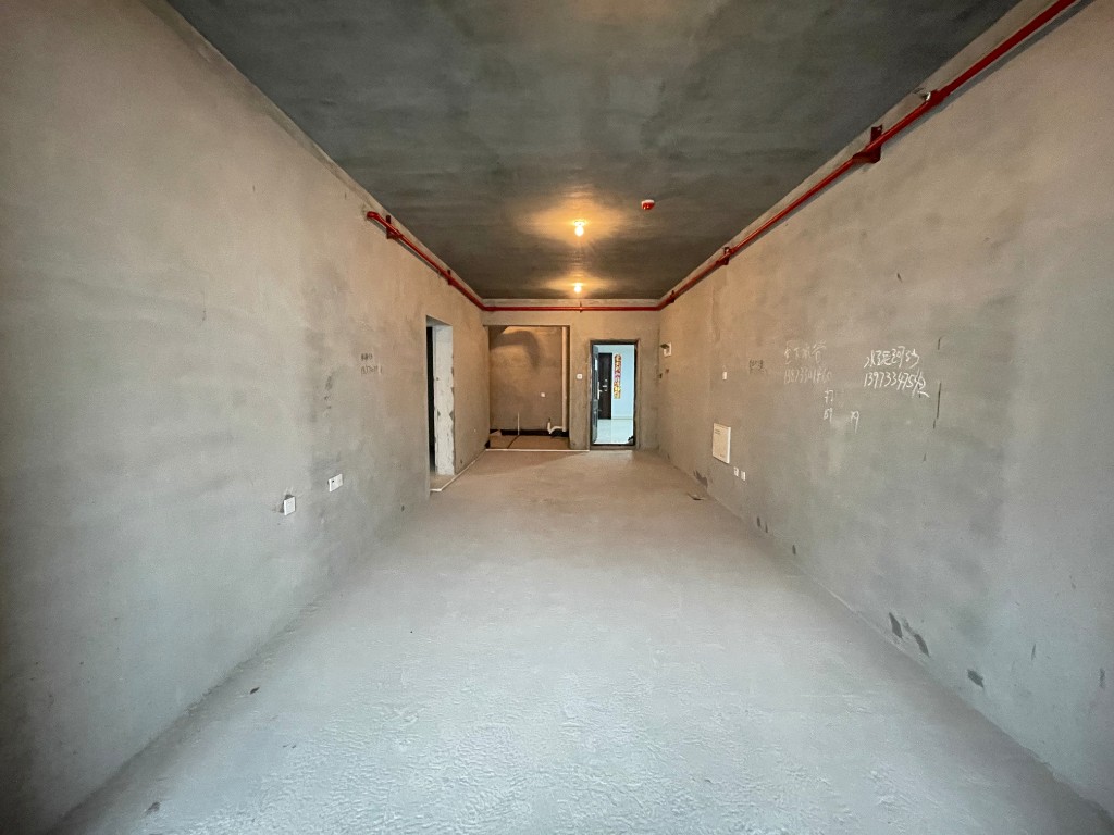 山水洲城华晨第一城 2室2厅1卫 65.0万 山水洲城华晨第一城 2室2厅1卫 65.0万客厅