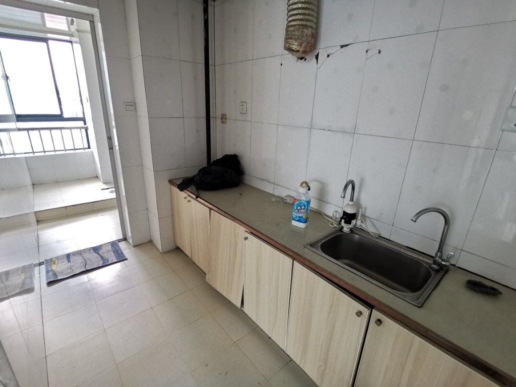 环球国际大厦 2室2厅1卫 42.0万 环球国际大厦 2室2厅1卫 42.0万客厅