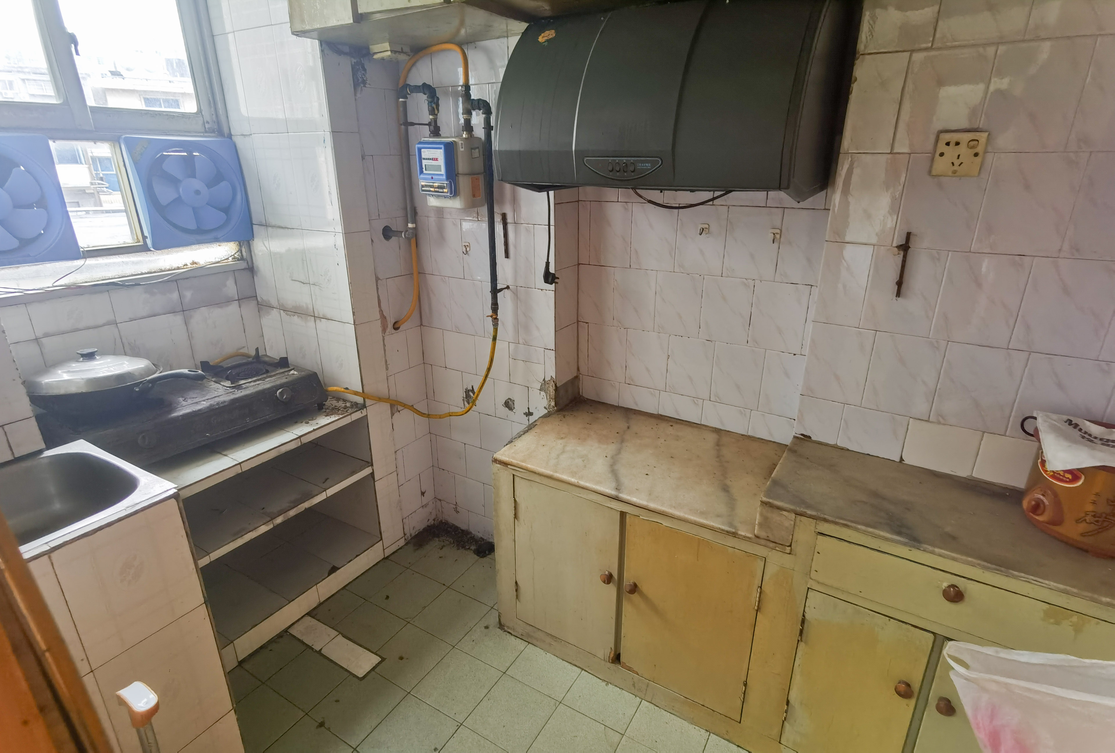 晏家湾村 3室2厅1卫 40.0万 晏家湾村 3室2厅1卫 40.0万客厅