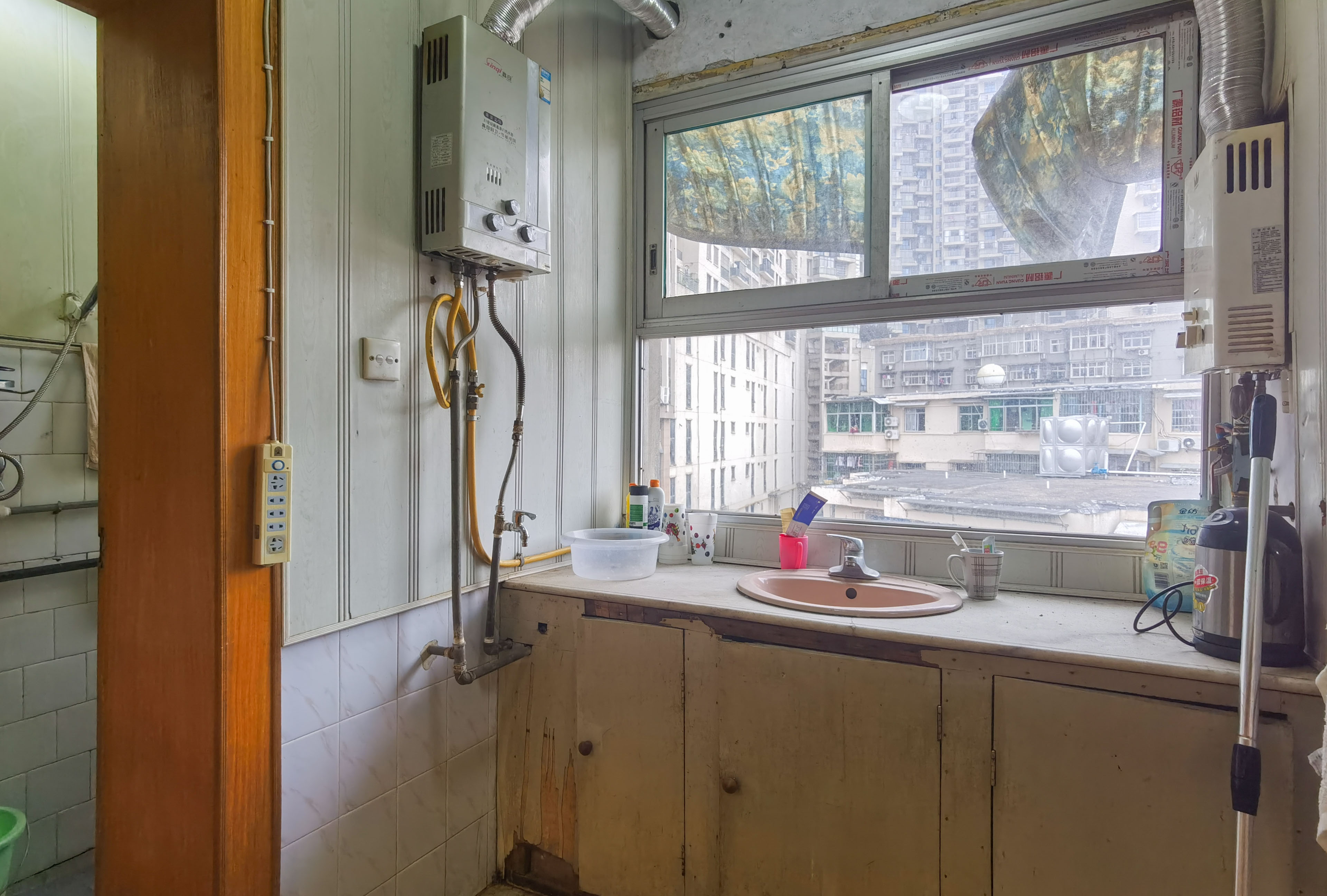 晏家湾村 3室2厅1卫 40.0万 晏家湾村 3室2厅1卫 40.0万客厅