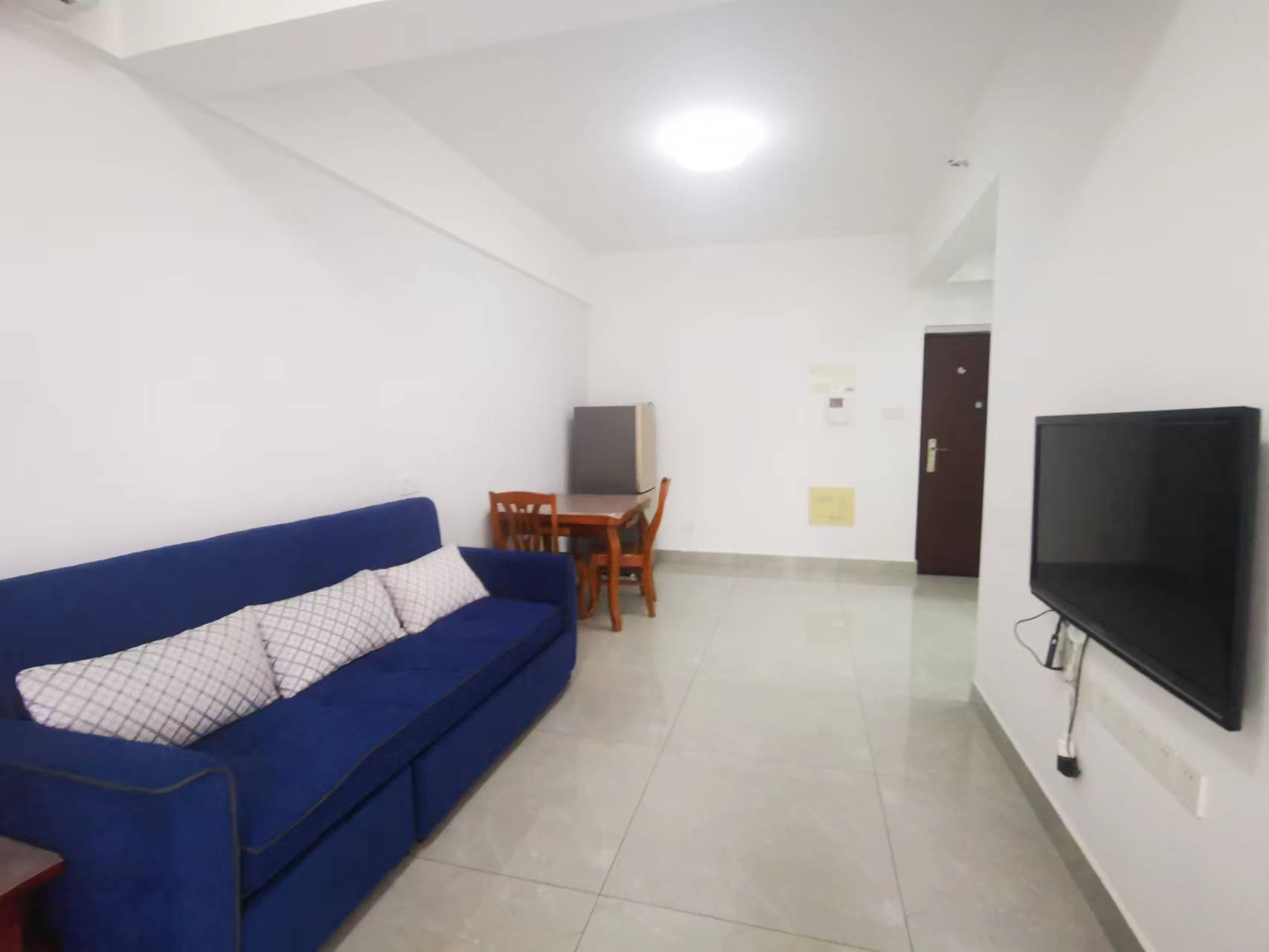 中建御山和苑  1室1厅1卫    43.0万客厅