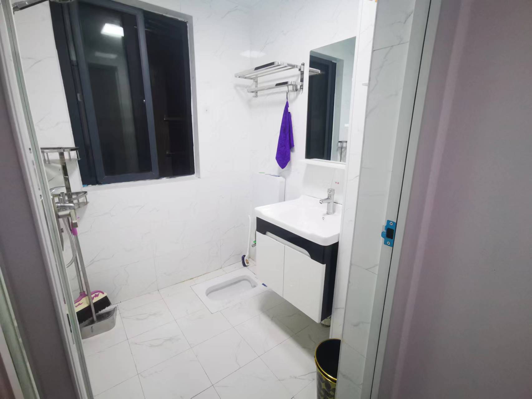 中建御山和苑  1室1厅1卫    43.0万客厅