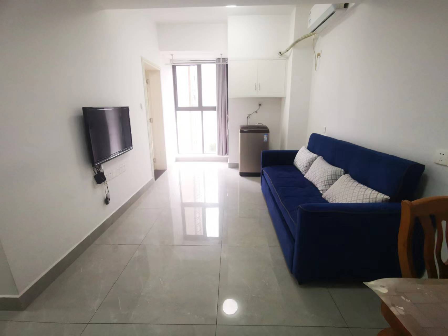 中建御山和苑  1室1厅1卫    43.0万客厅