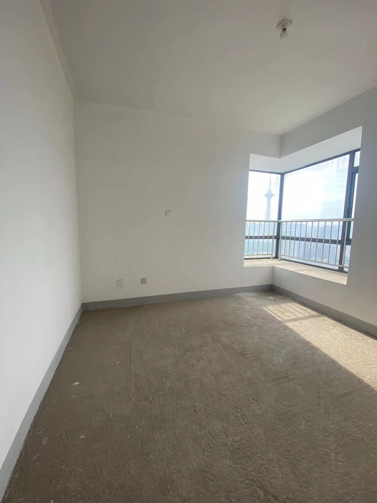 华晨御园 2室2厅1卫 58.0万 华晨御园 2室2厅1卫 58.0万客厅