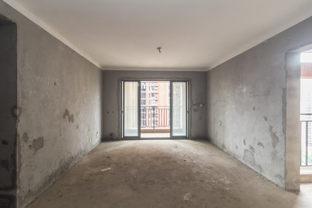 海德公园 4室2厅2卫 85.0万 海德公园 4室2厅2卫 85.0万其他