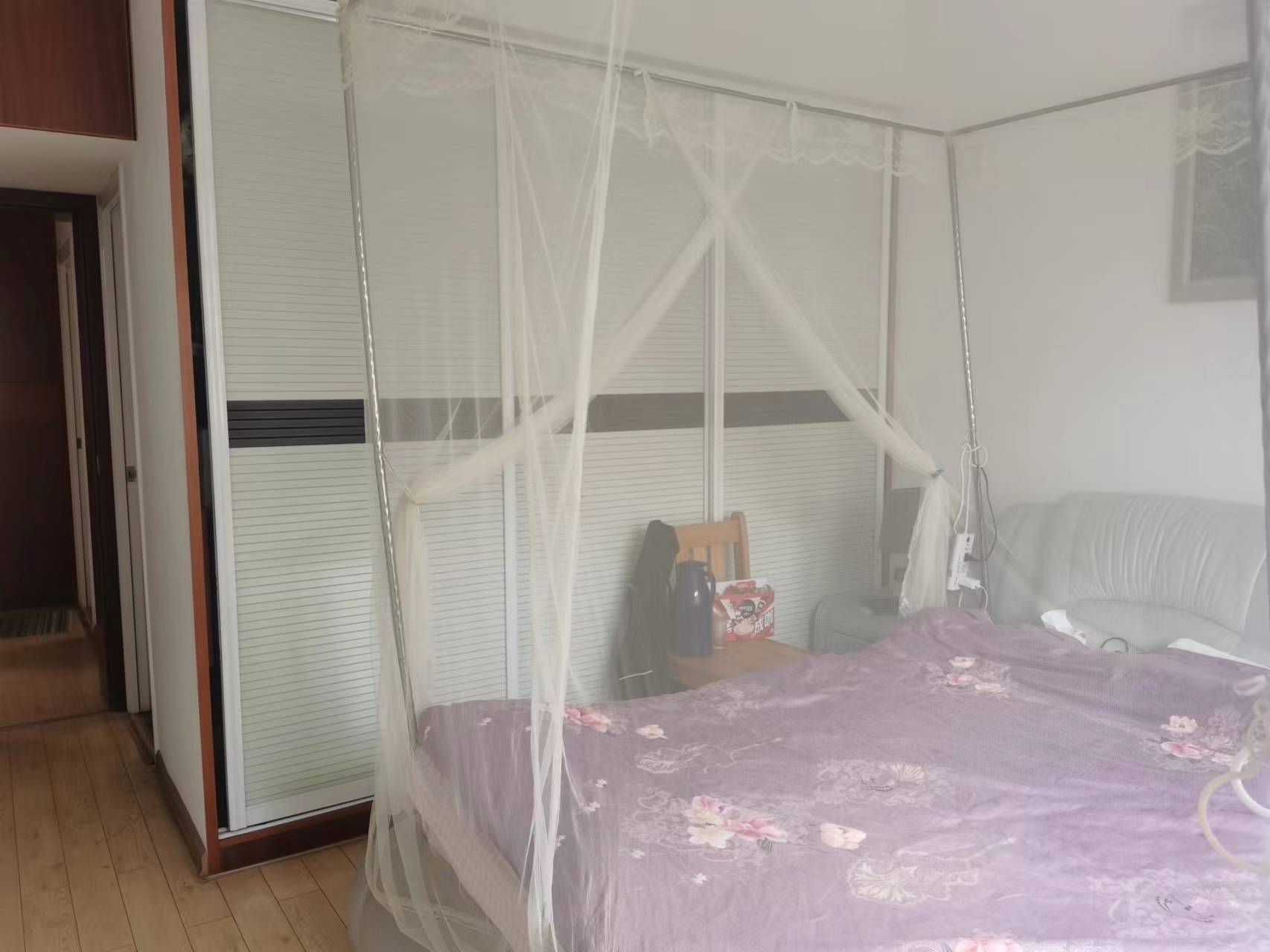 嘉盛华府 3室2厅2卫 53.0万 嘉盛华府 3室2厅2卫 53.0万客厅