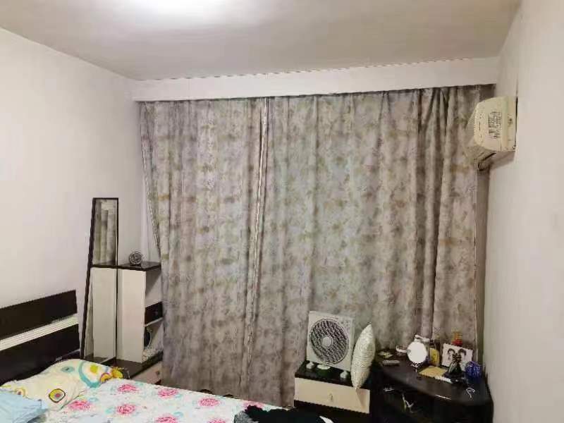 株洲华苑小区  4室2厅1卫    54.0万 株洲华苑小区  4室2厅1卫    54.0万客厅