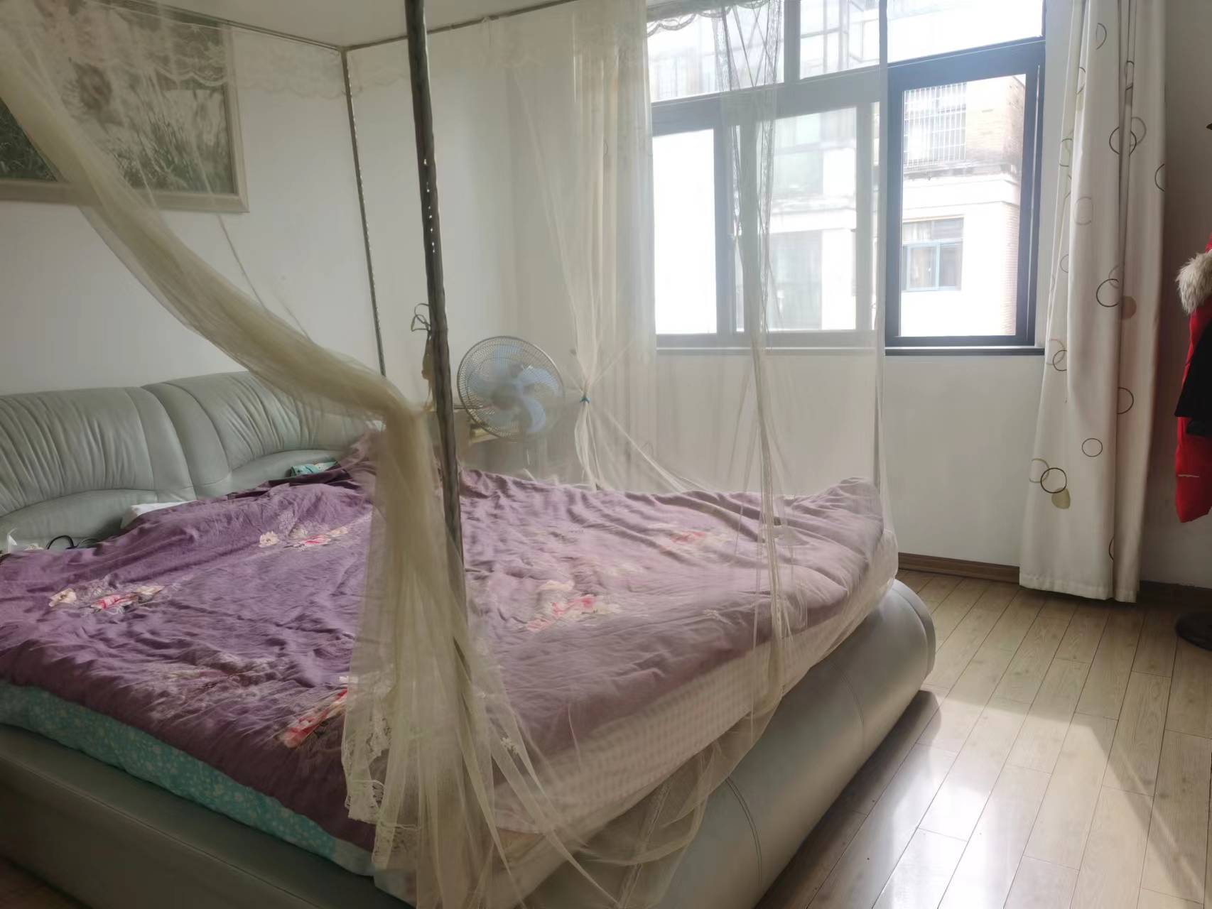 嘉盛华府 3室2厅2卫 53.0万 嘉盛华府 3室2厅2卫 53.0万客厅