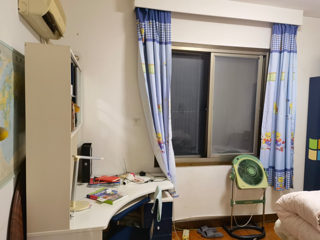 株洲华苑小区  4室2厅1卫    54.0万 株洲华苑小区  4室2厅1卫    54.0万客厅