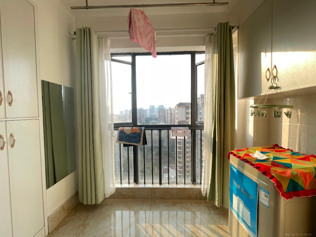 栗雨香堤 1室1厅1卫 29.8万 栗雨香堤 1室1厅1卫 29.8万客厅