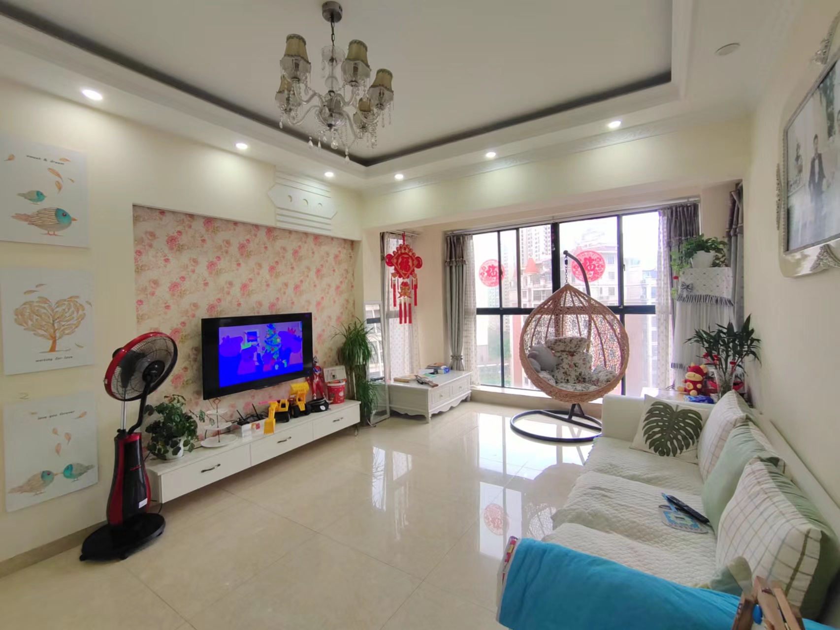 香博堡 3室2厅1卫 60.0万 香博堡 3室2厅1卫 60.0万客厅