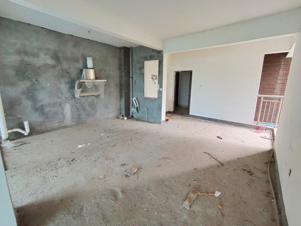 荷塘嘉苑 5室2厅2卫 76.0万 荷塘嘉苑 5室2厅2卫 76.0万客厅