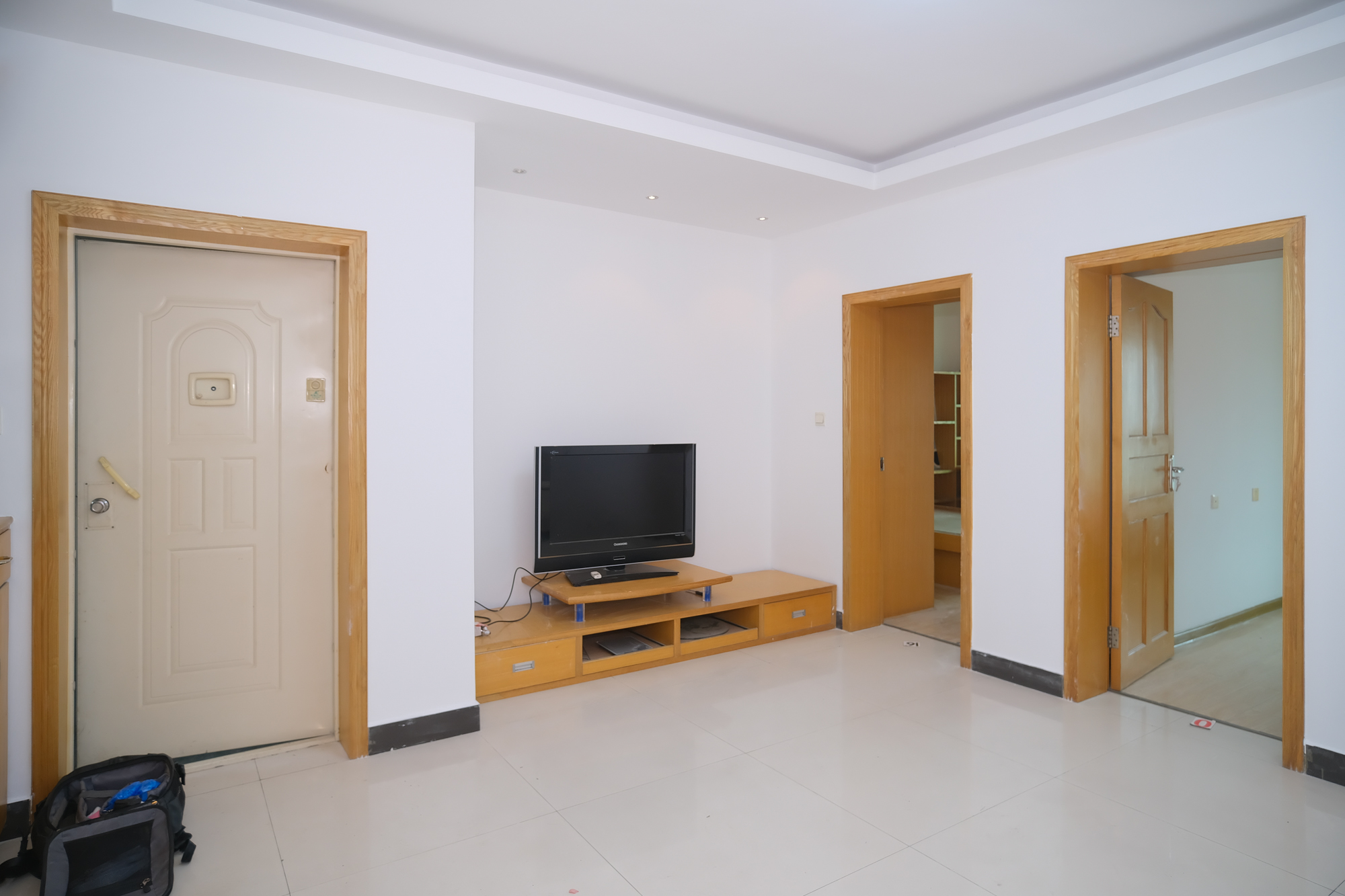 中南汽车世界  2室2厅1卫    38.8万 中南汽车世界  2室2厅1卫    38.8万