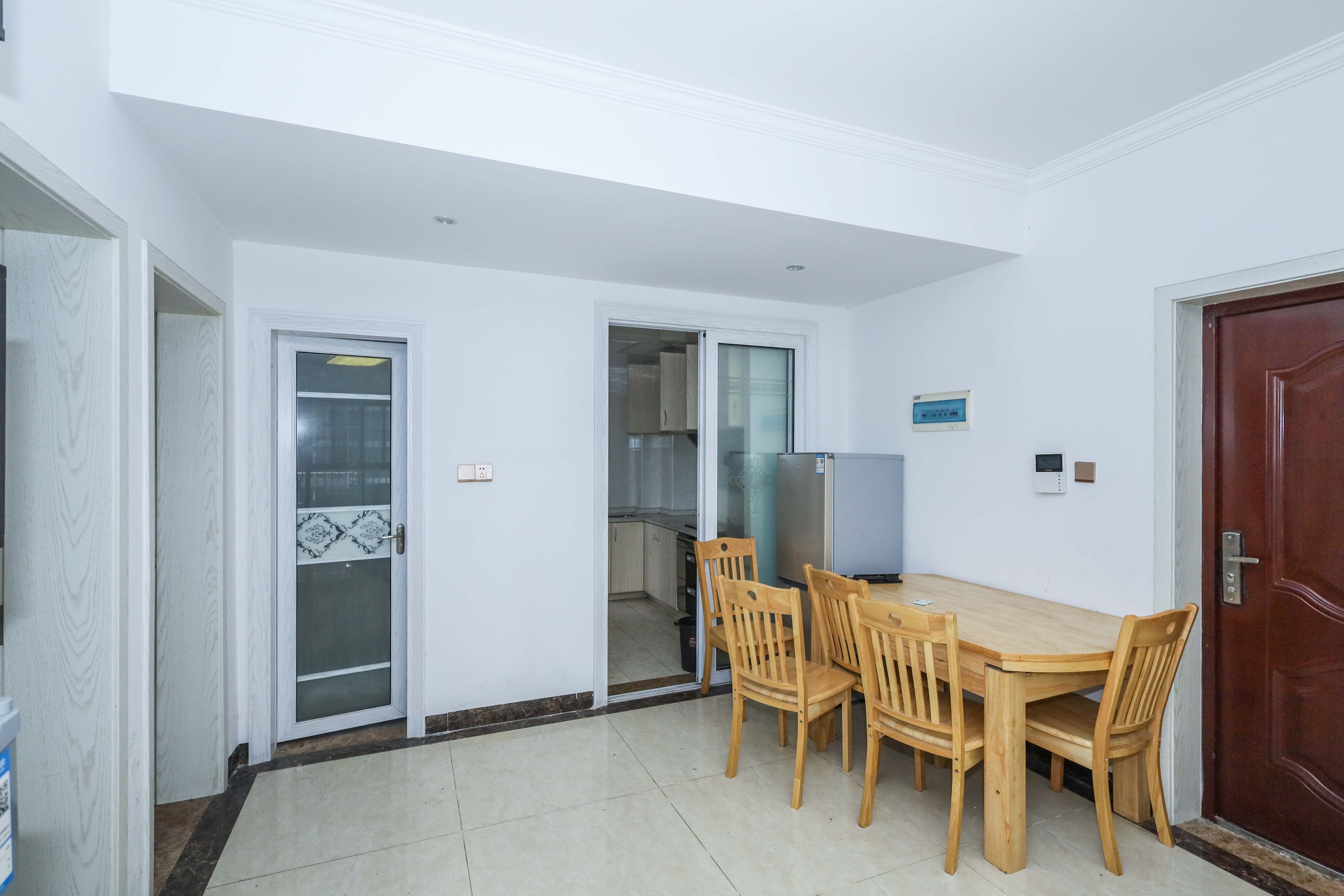 高盛华成 3室2厅1卫 65.0万 高盛华成 3室2厅1卫 65.0万客厅