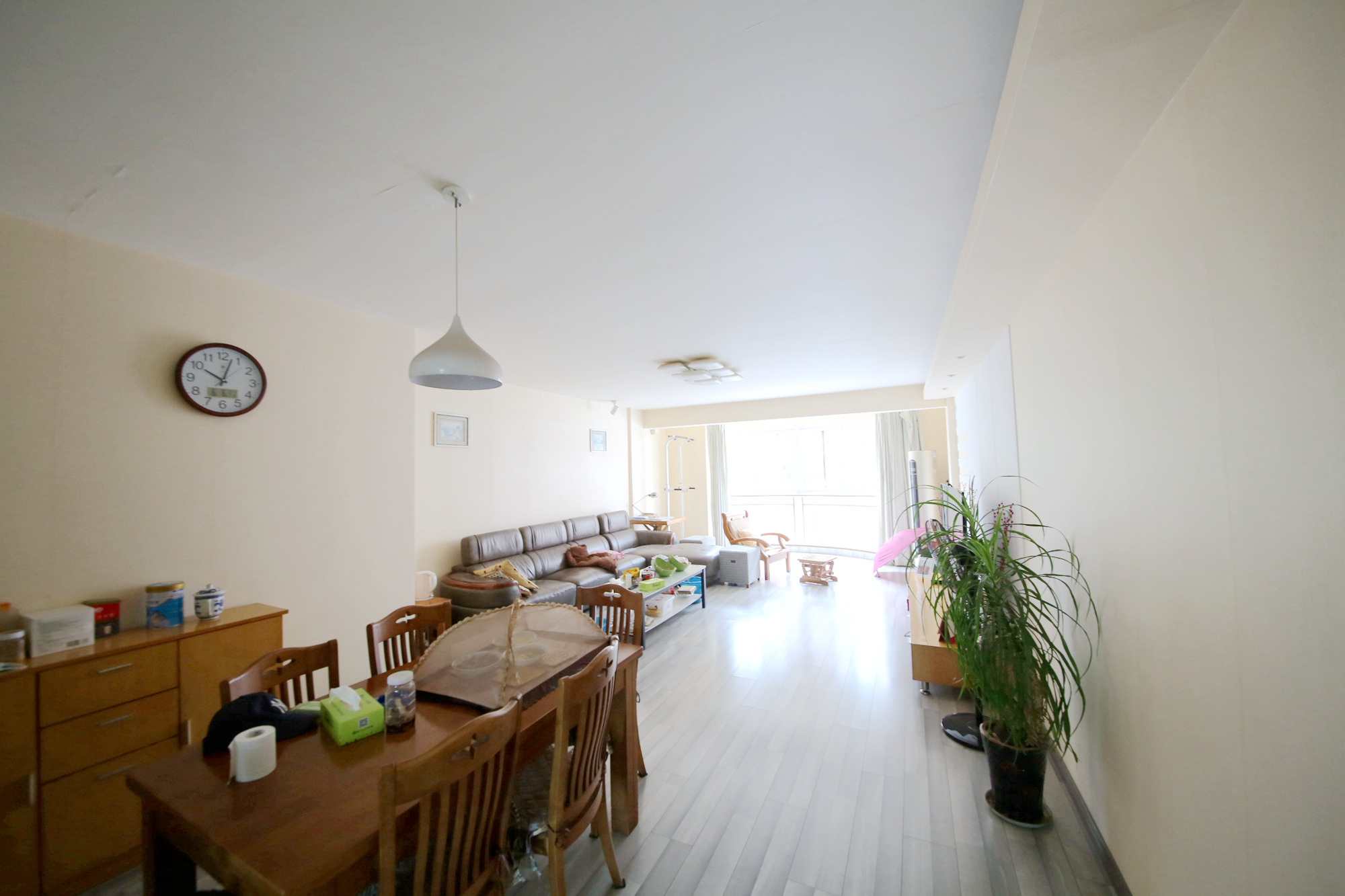 佳远小区（马王堆）  4室2厅2卫   145.00万客厅
