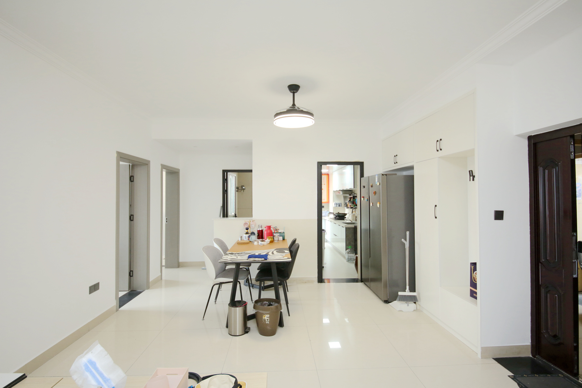 三角花园星城  3室2厅2卫    148.0万客厅