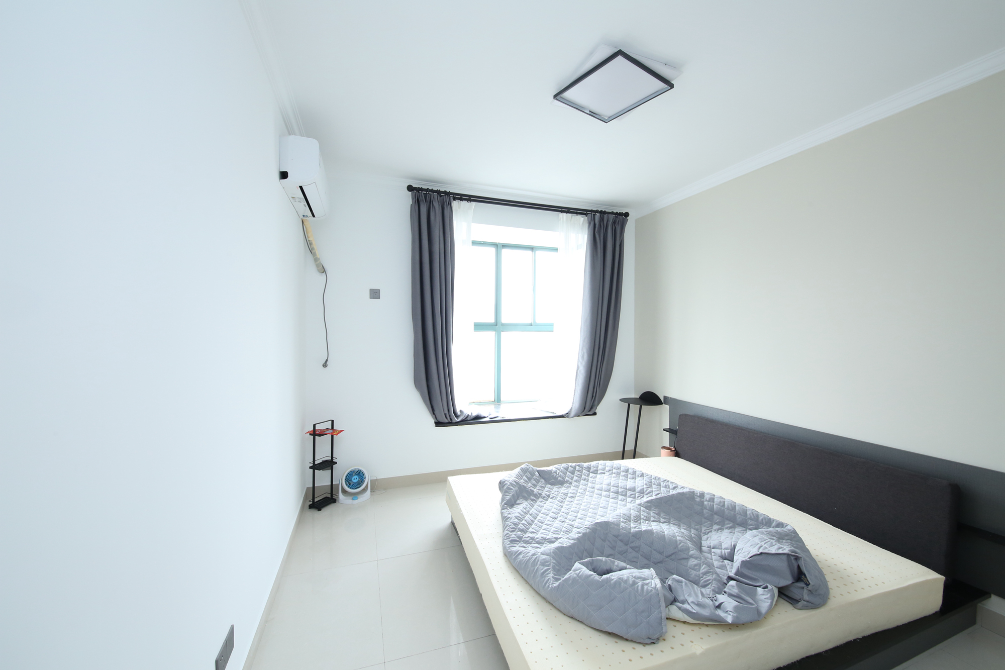 三角花园星城  3室2厅2卫    148.0万卧室