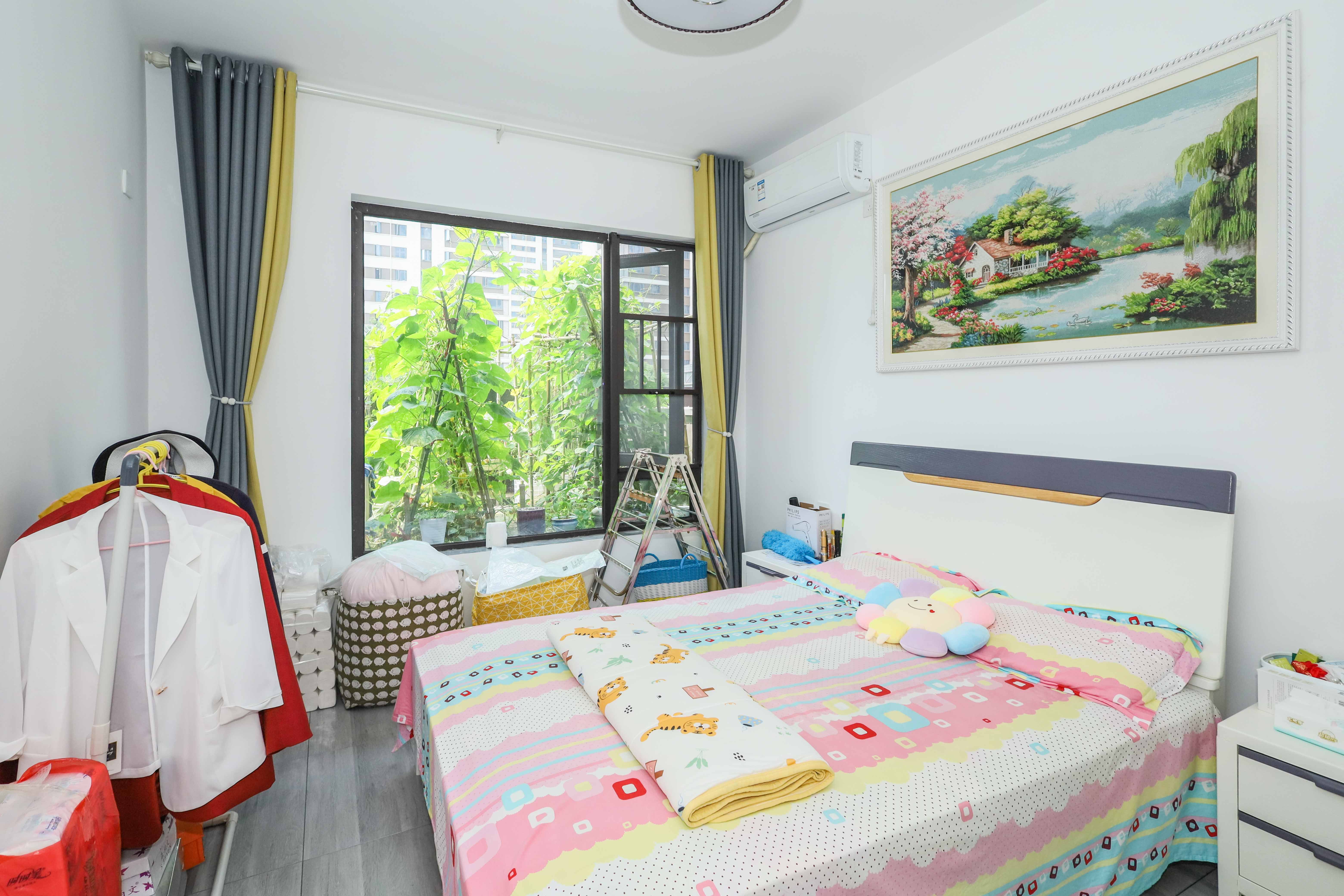 建发央著  3室2厅1卫   237.00万卧室