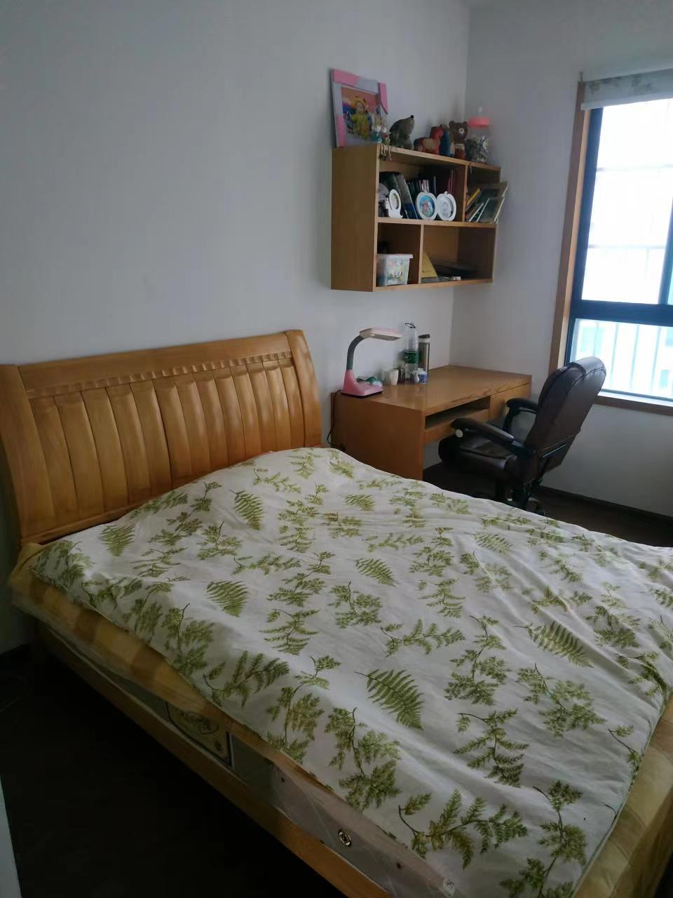 圣华名城建设北路110号 4室2厅1卫 78.0万 圣华名城建设北路110号 4室2厅1卫 78.0万客厅