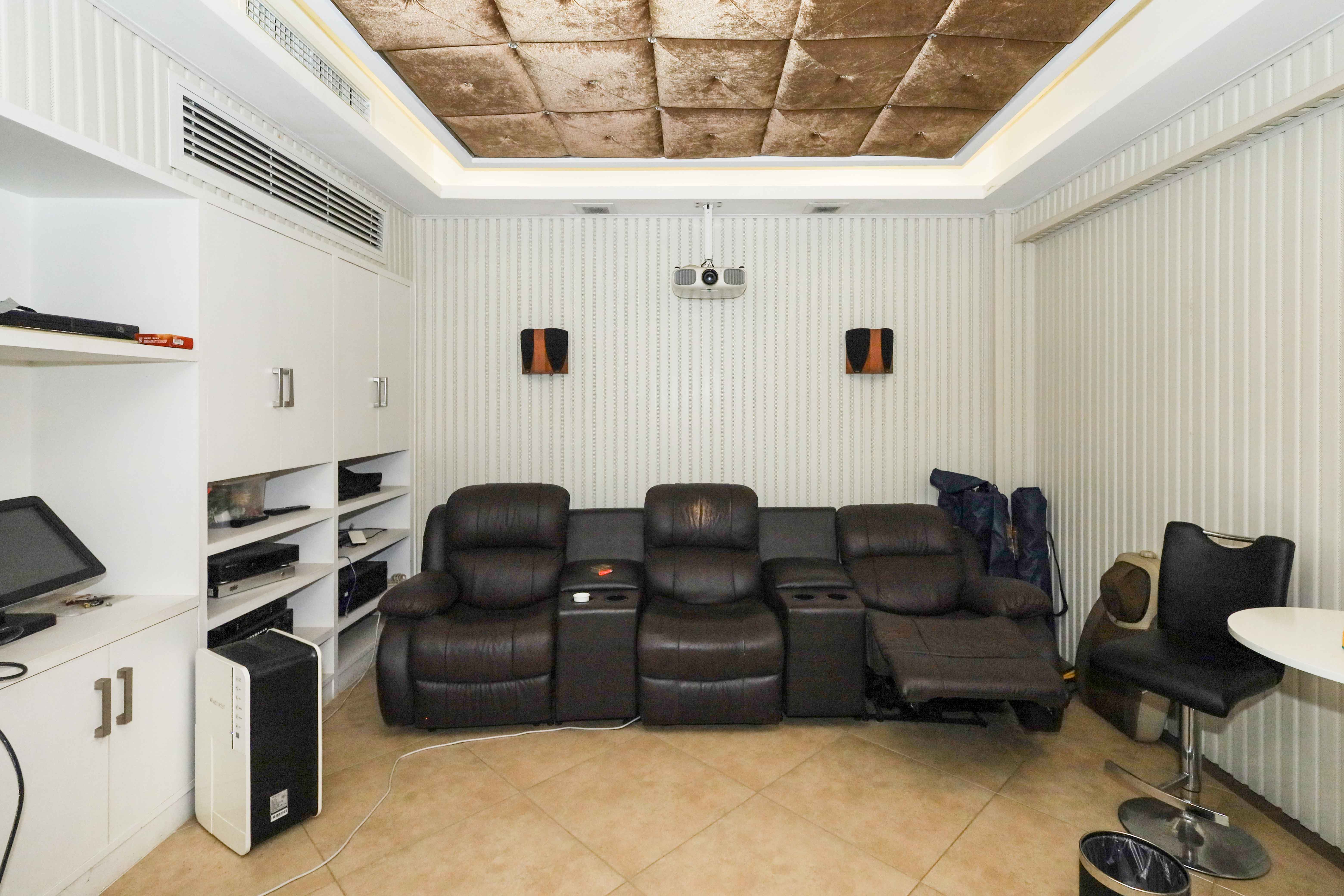 山水英伦  6室3厅5卫    492.0万 山水英伦  6室3厅5卫    492.0万其他