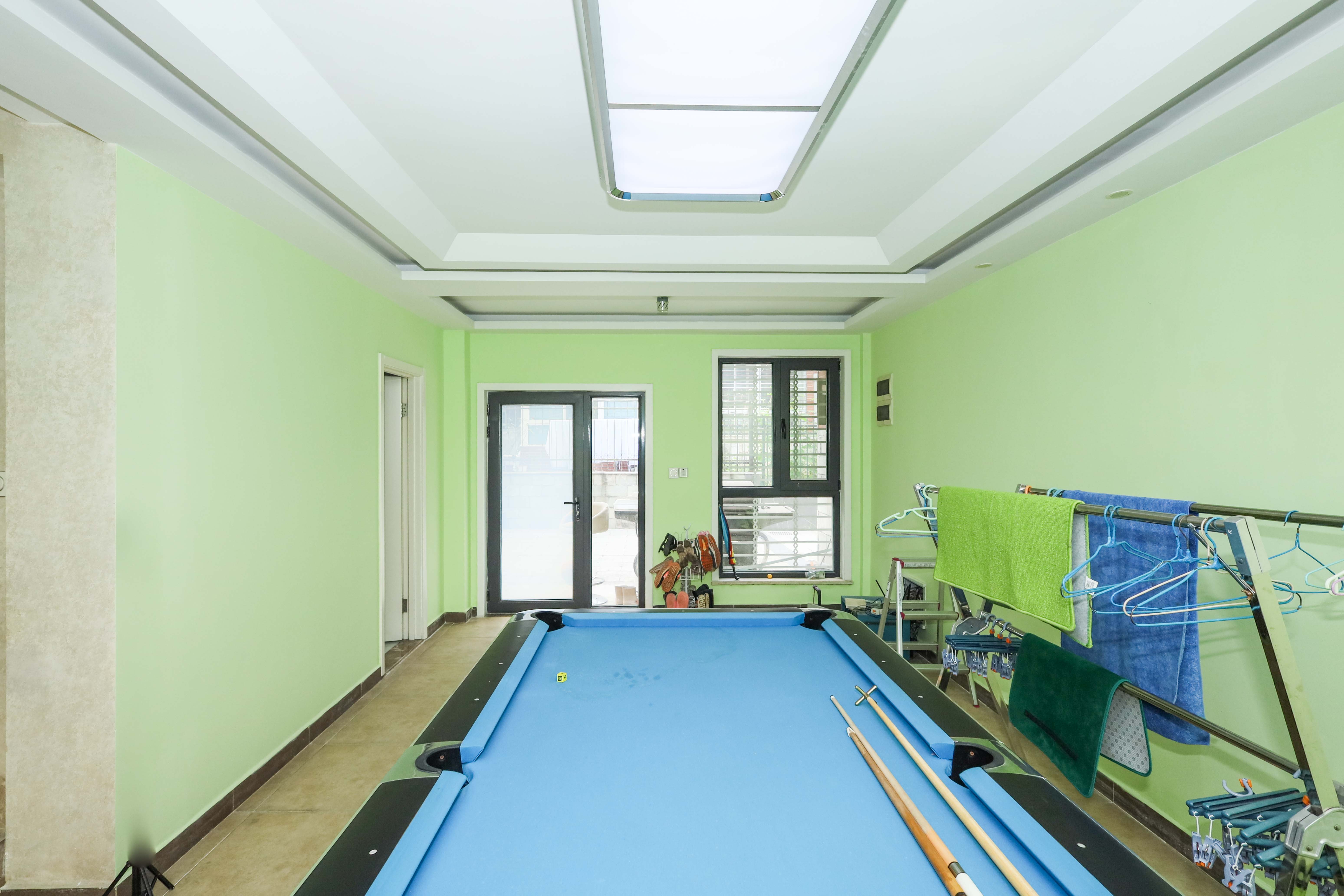 山水英伦  6室3厅5卫    492.0万 山水英伦  6室3厅5卫    492.0万其他