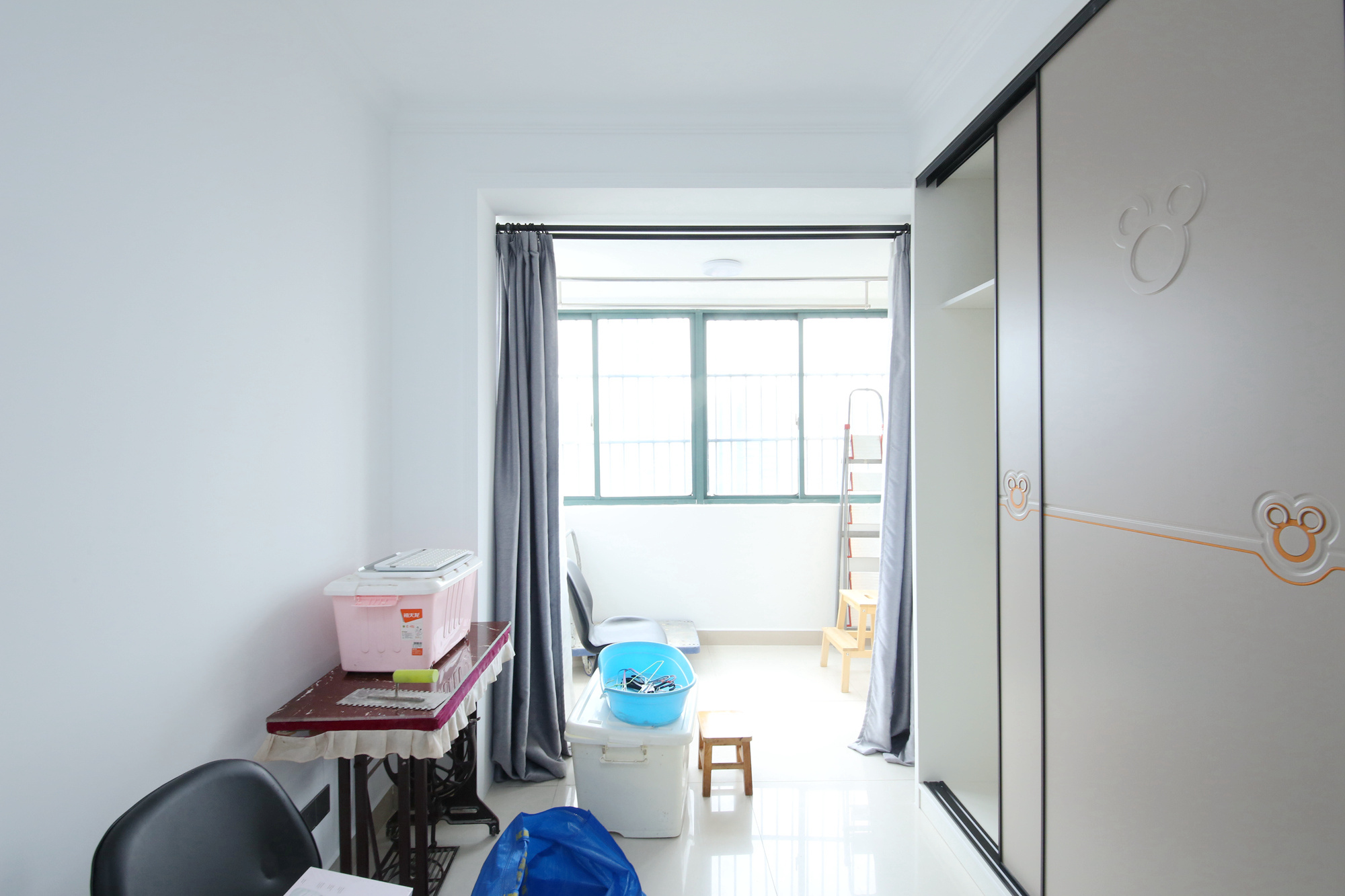 三角花园星城  3室2厅2卫    148.0万卧室