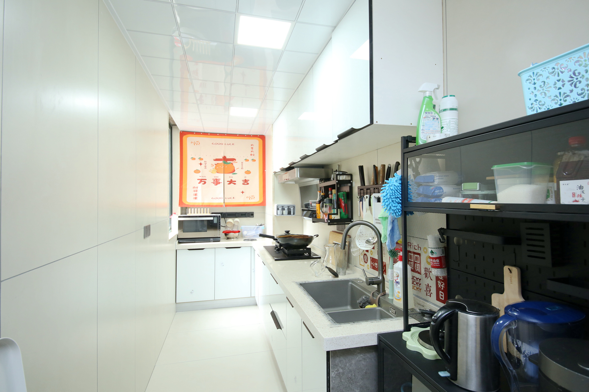 三角花园星城  3室2厅2卫    148.0万厨房