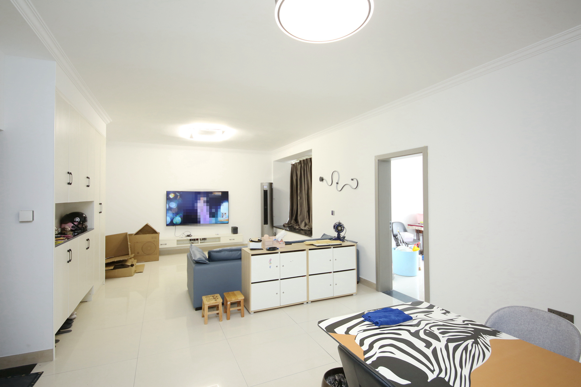 三角花园星城  3室2厅2卫    148.0万客厅