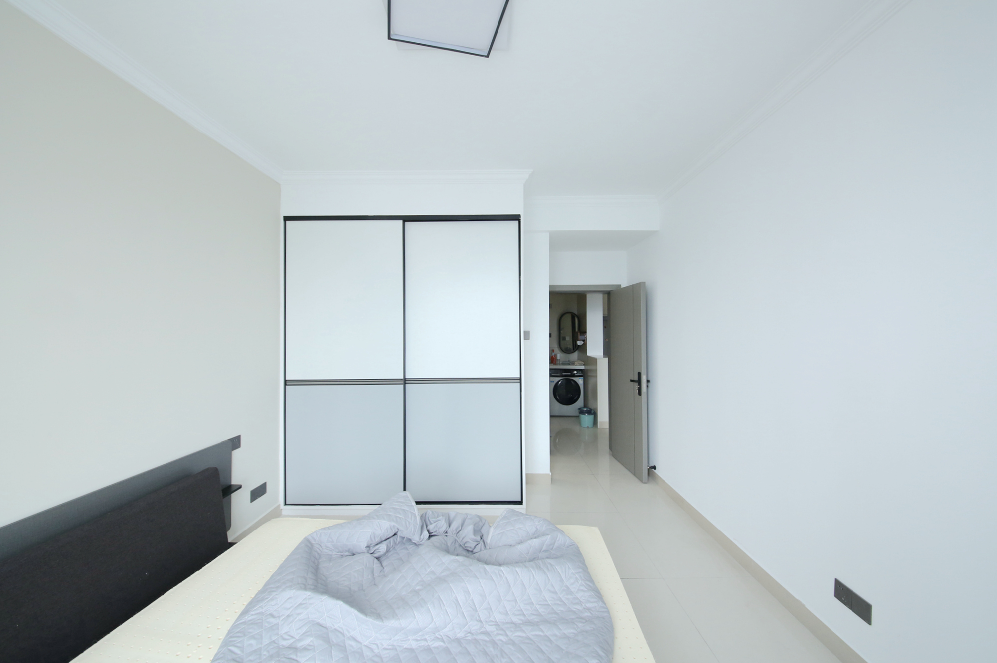 三角花园星城  3室2厅2卫    148.0万卧室