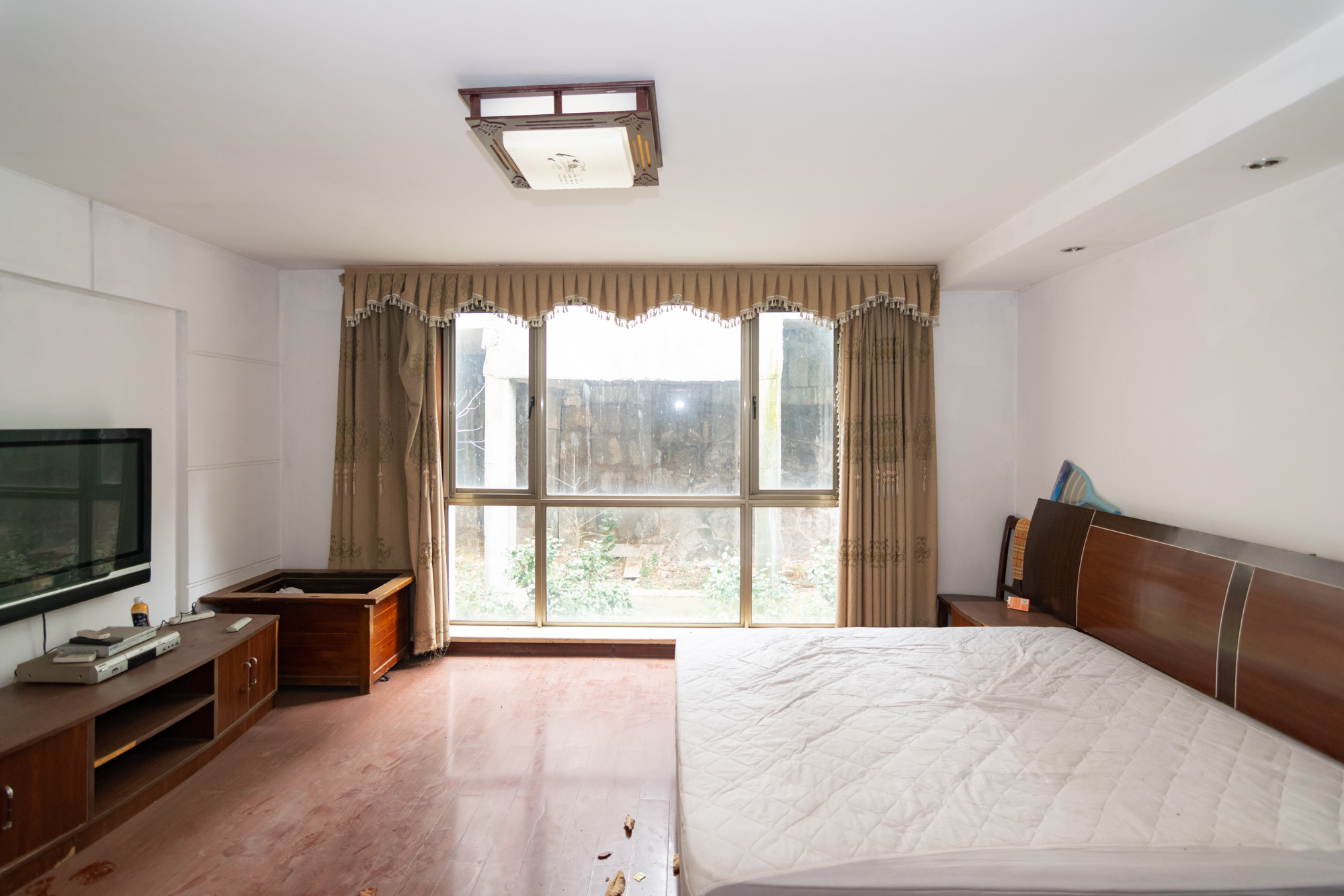 普瑞斯堡 6室3厅3卫 499.8万 普瑞斯堡 6室3厅3卫 499.8万卧室