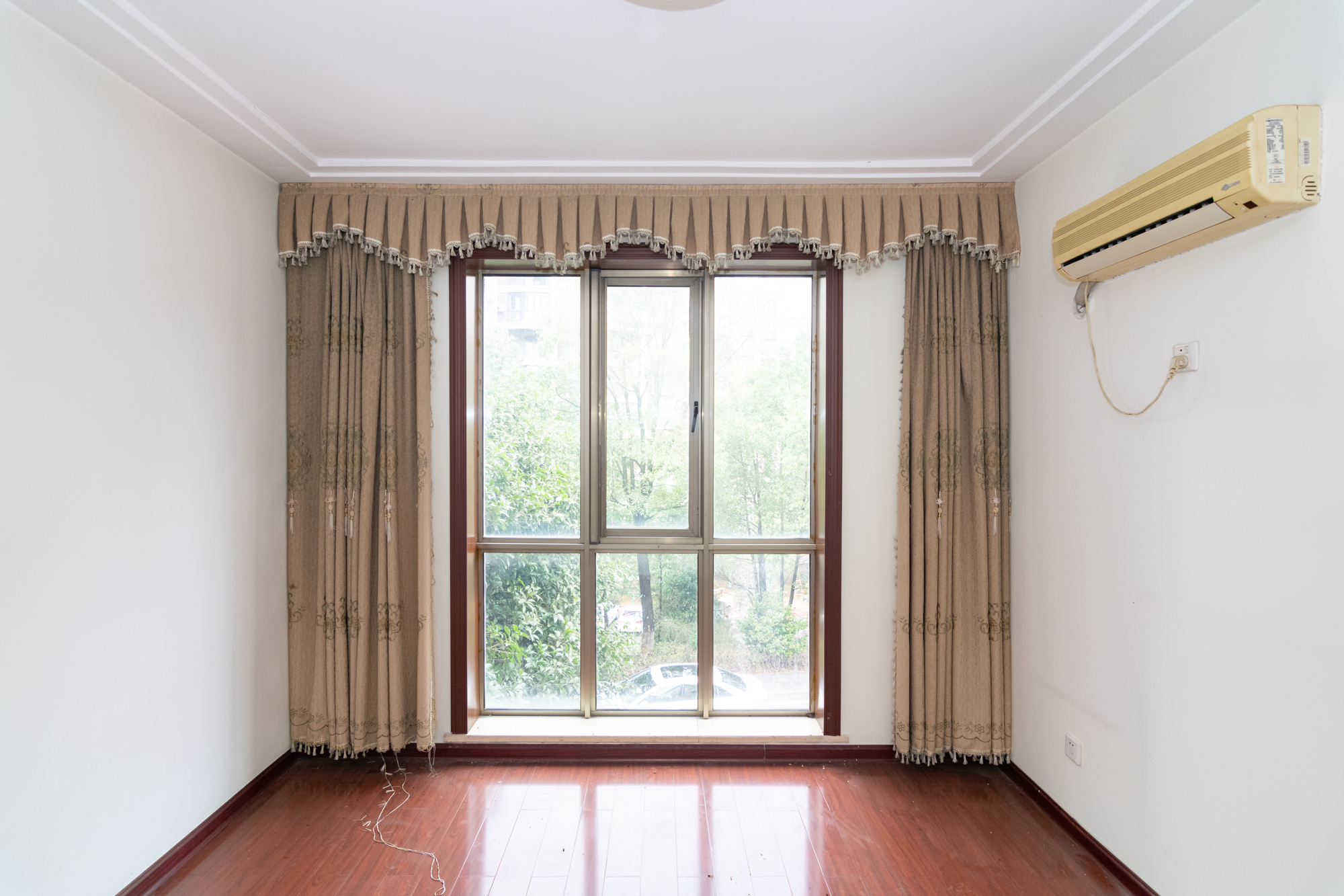 普瑞斯堡 6室3厅3卫 499.8万 普瑞斯堡 6室3厅3卫 499.8万卧室