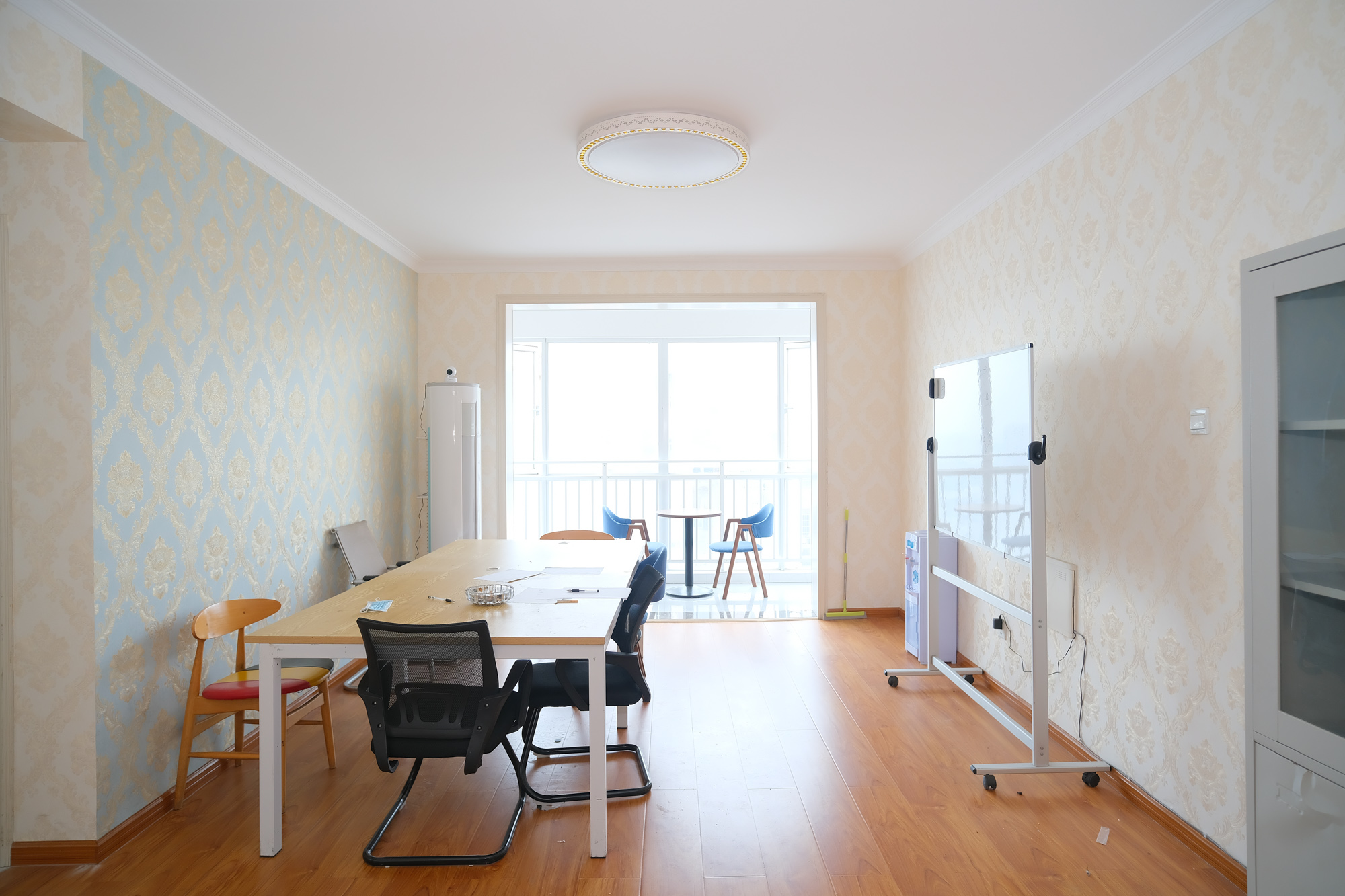 恒广国际景园一二区 2室1厅1卫 60.0万 恒广国际景园一二区 2室1厅1卫 60.0万客厅