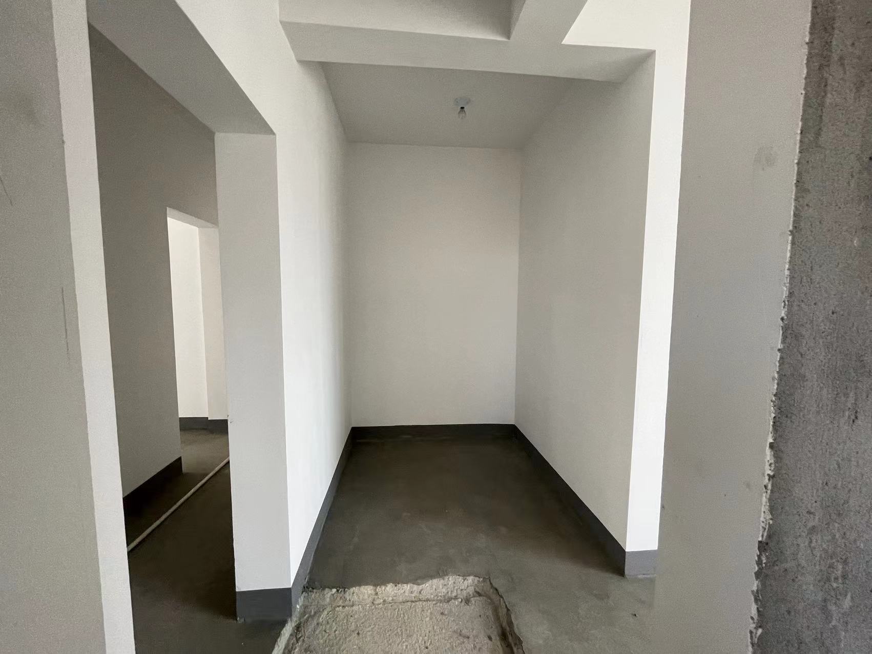 金水湾 4室2厅2卫 100.0万 金水湾 4室2厅2卫 100.0万客厅