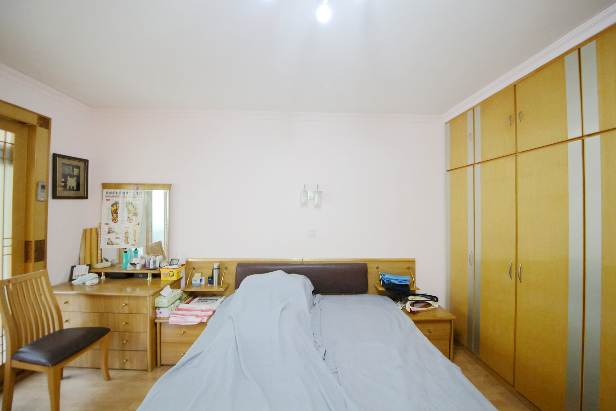 德政园 5室2厅2卫 135.8万 德政园 5室2厅2卫 135.8万卧室