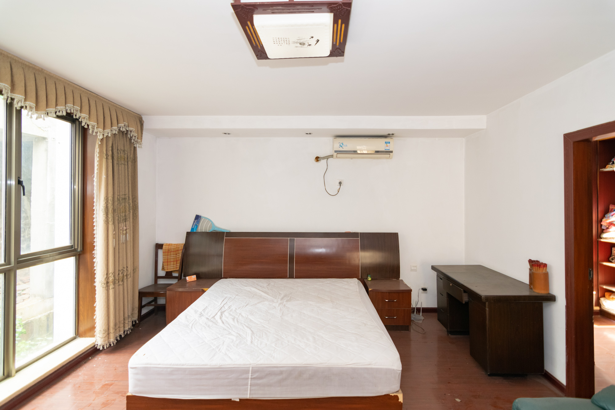 普瑞斯堡 6室3厅3卫 499.8万 普瑞斯堡 6室3厅3卫 499.8万卧室