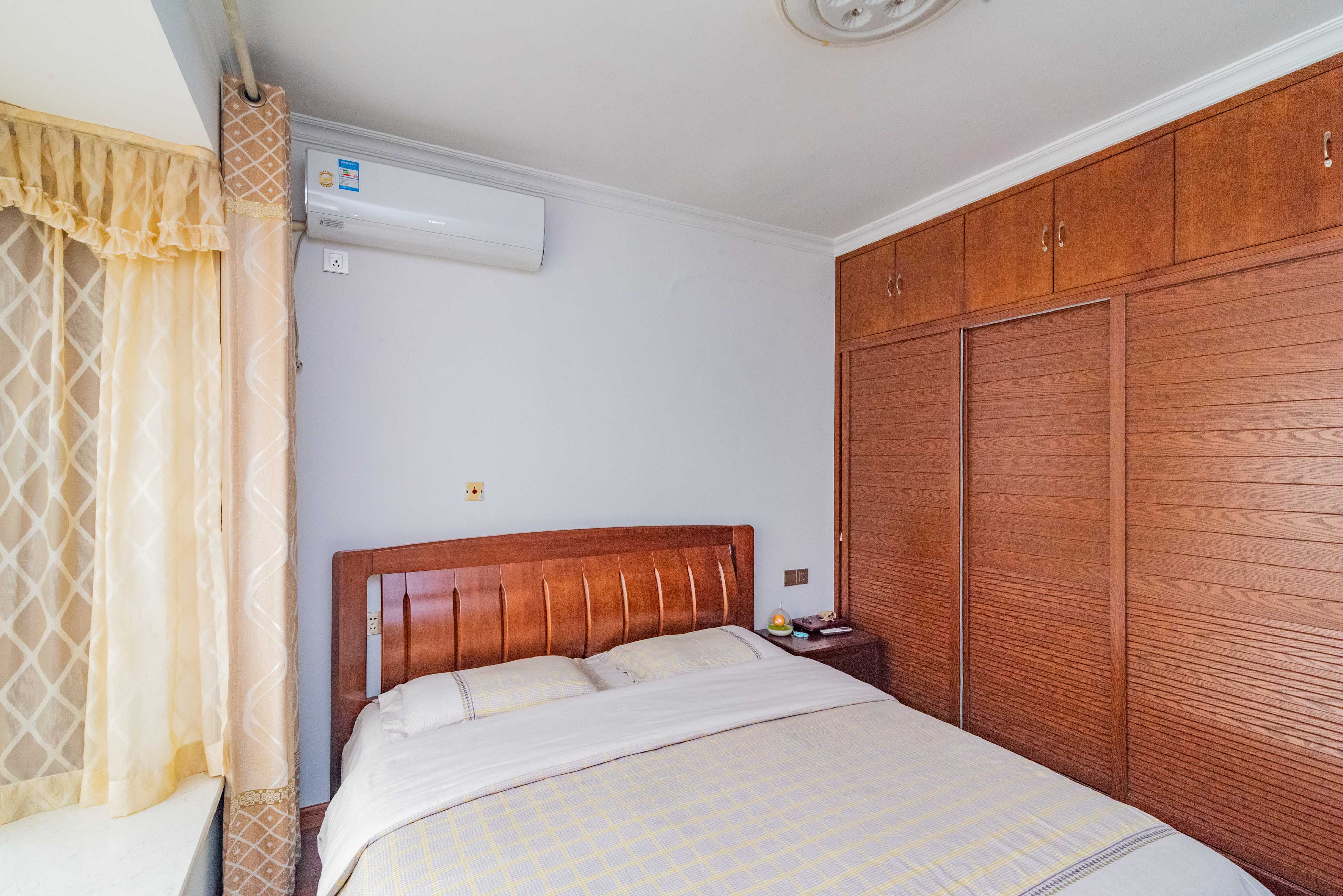 金色溪泉湾  2室2厅1卫    93.8万卧室