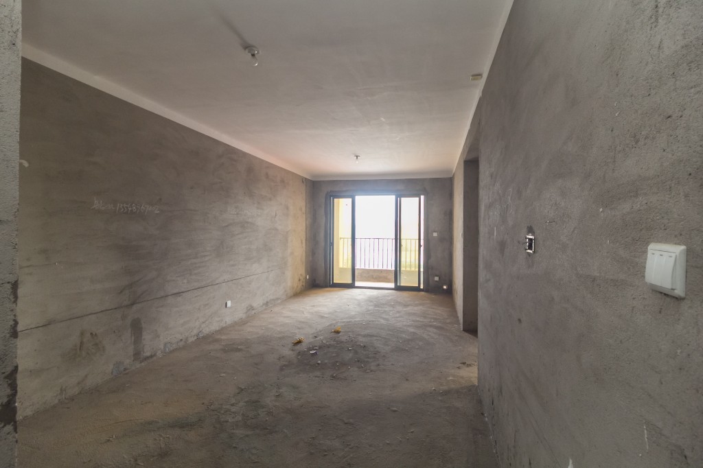 深业睿城 2室2厅1卫 58.0万 深业睿城 2室2厅1卫 58.0万其他