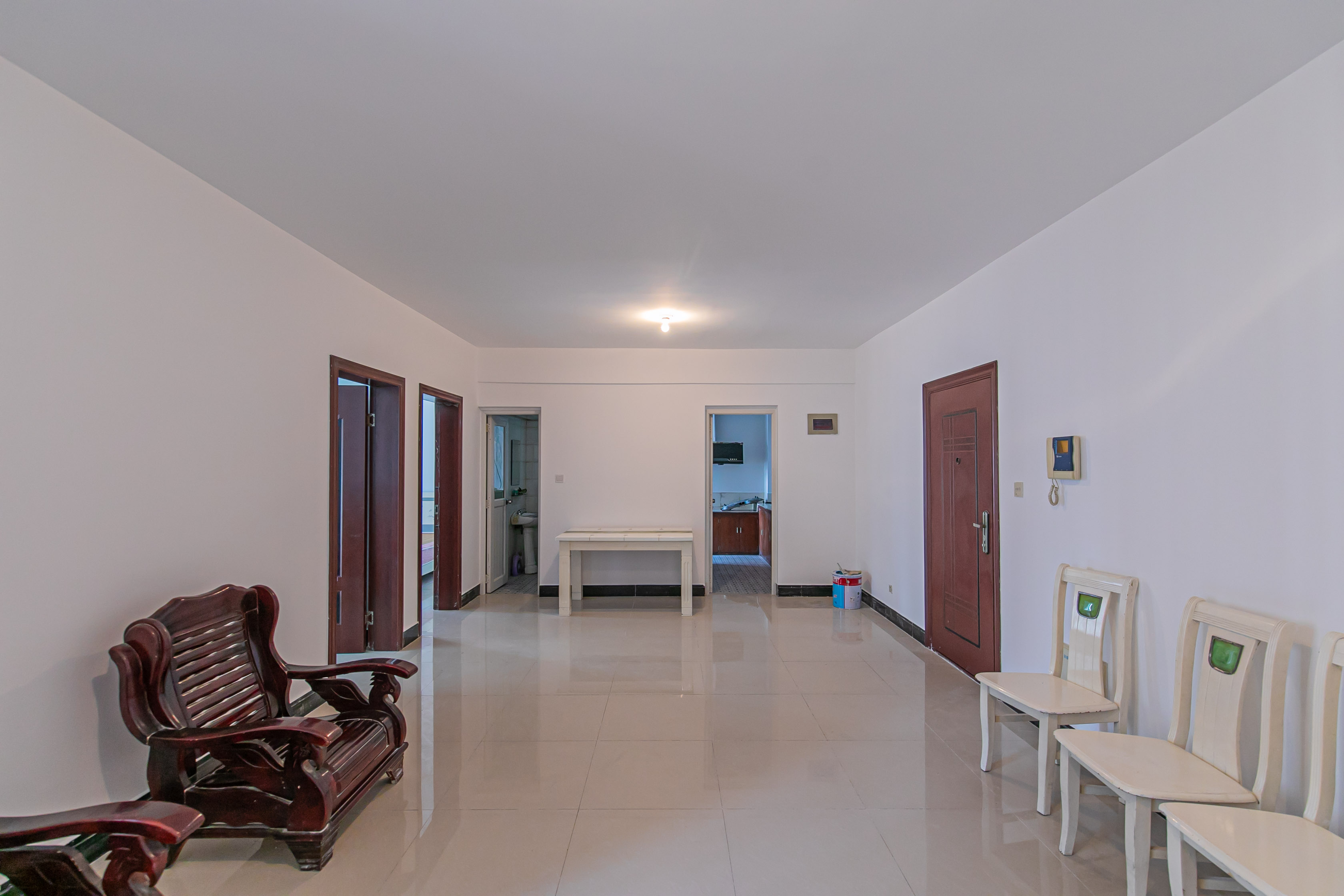 彩都公寓 2室2厅1卫 70.0万 彩都公寓 2室2厅1卫 70.0万客厅