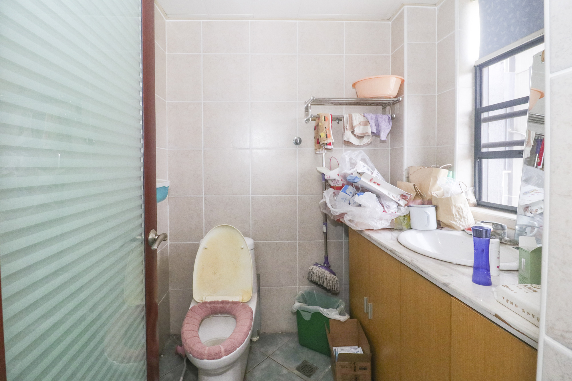 美林银谷  3室2厅1卫    138.6万 美林银谷  3室2厅1卫    138.6万卫生间