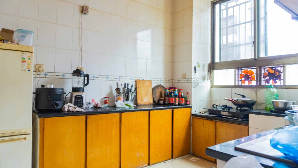 龙泰大楼(龙泰小区) 3室2厅1卫 67.8万 龙泰大楼(龙泰小区) 3室2厅1卫 67.8万客厅