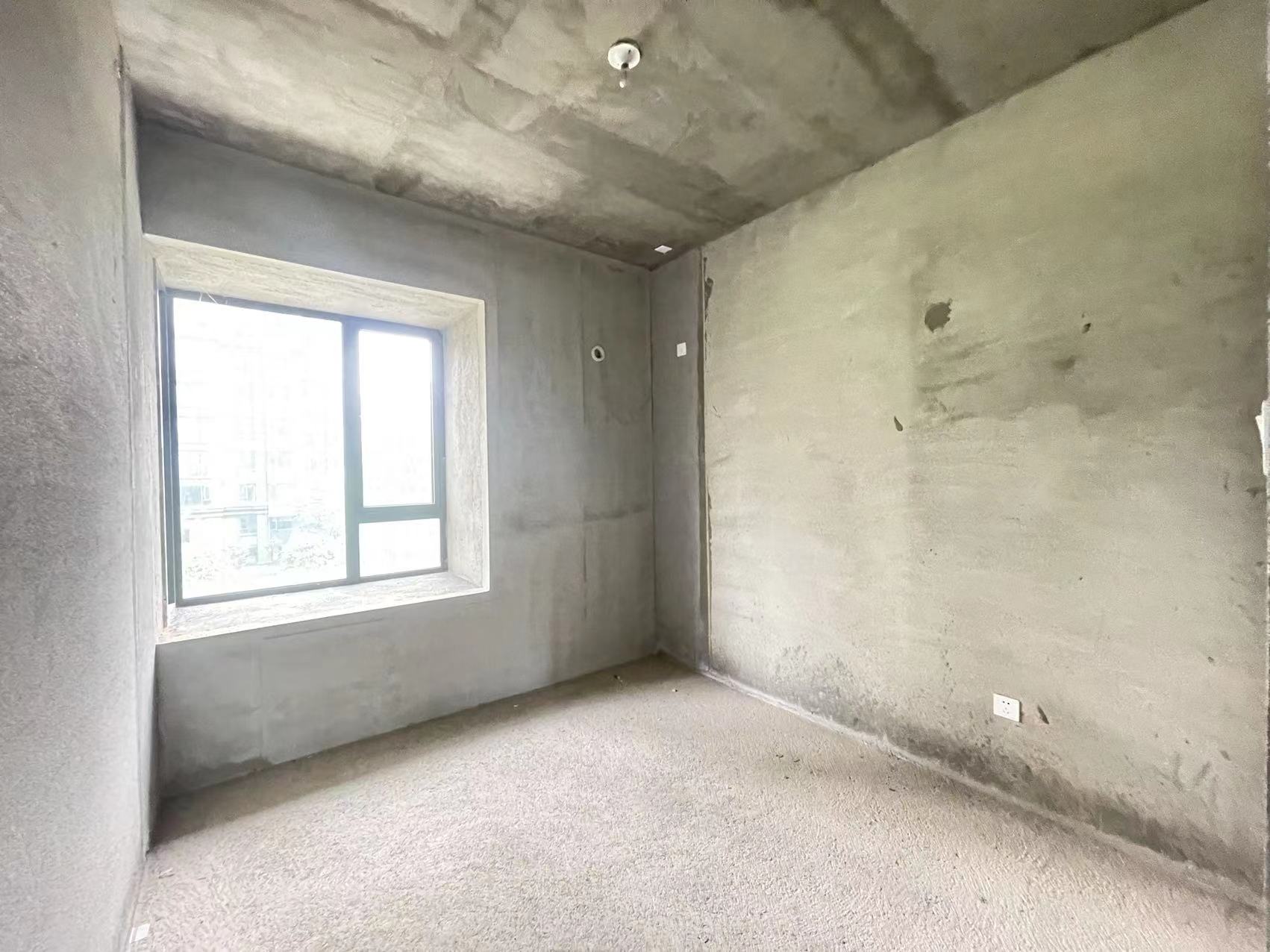 春藤公馆 3室2厅2卫 69.8万 春藤公馆 3室2厅2卫 69.8万客厅