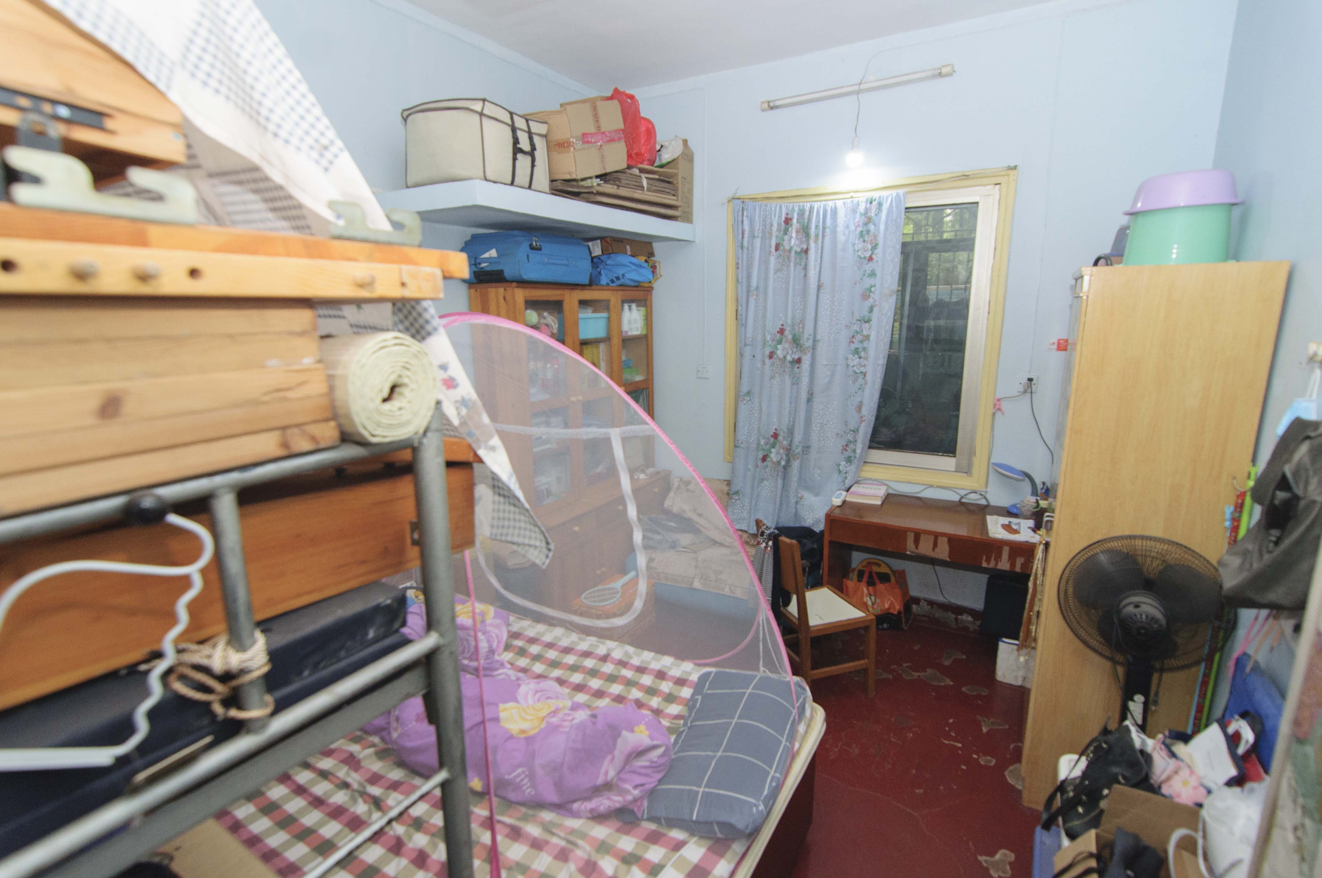 湖南邮电职业技术学院  2室1厅1卫    55.0万卧室