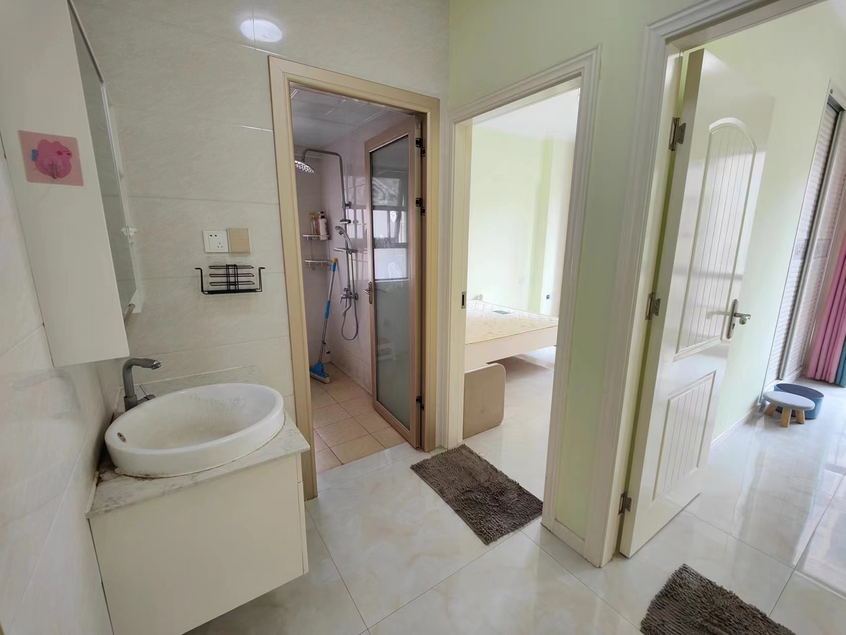 新桂公馆  2室1厅1卫    51.0万 新桂公馆  2室1厅1卫    51.0万客厅