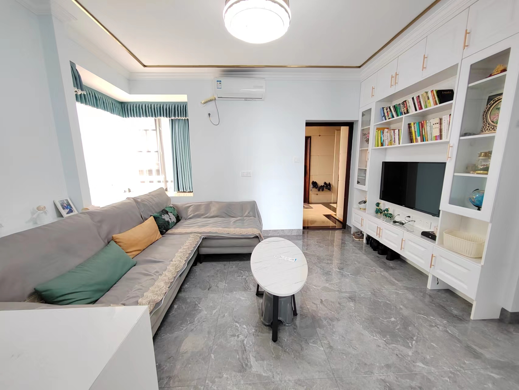 九九华帝  1室1厅1卫    37.8万 九九华帝  1室1厅1卫    37.8万客厅