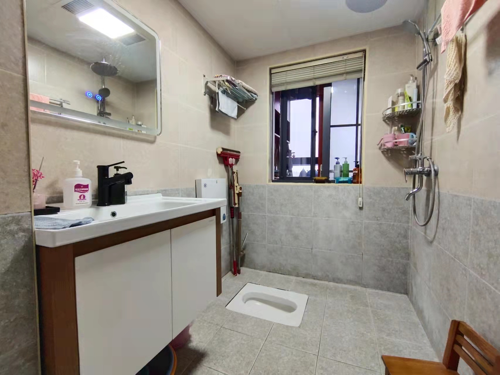 华晨御园 3室2厅1卫 116.8万 华晨御园 3室2厅1卫 116.8万客厅