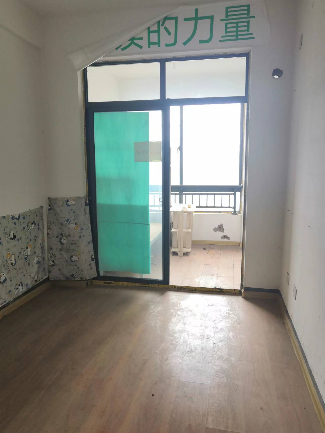 尚格名城万家理想  3室2厅2卫    60.8万 尚格名城万家理想  3室2厅2卫    60.8万客厅