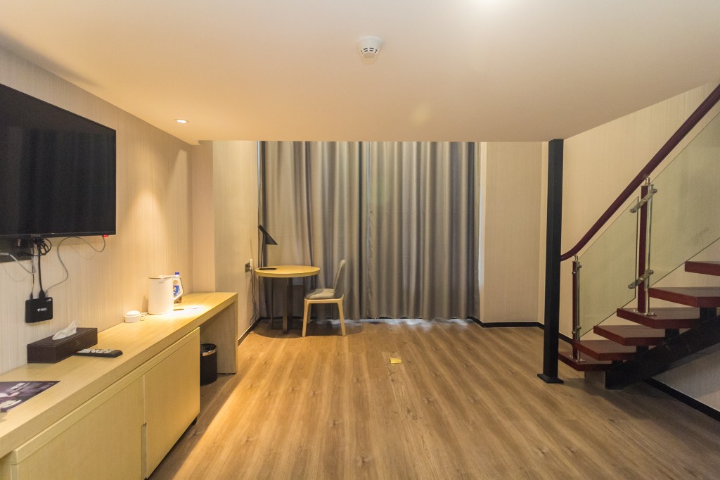 MOMA当代广场 1室1厅1卫 34.98万 MOMA当代广场 1室1厅1卫 34.98万客厅