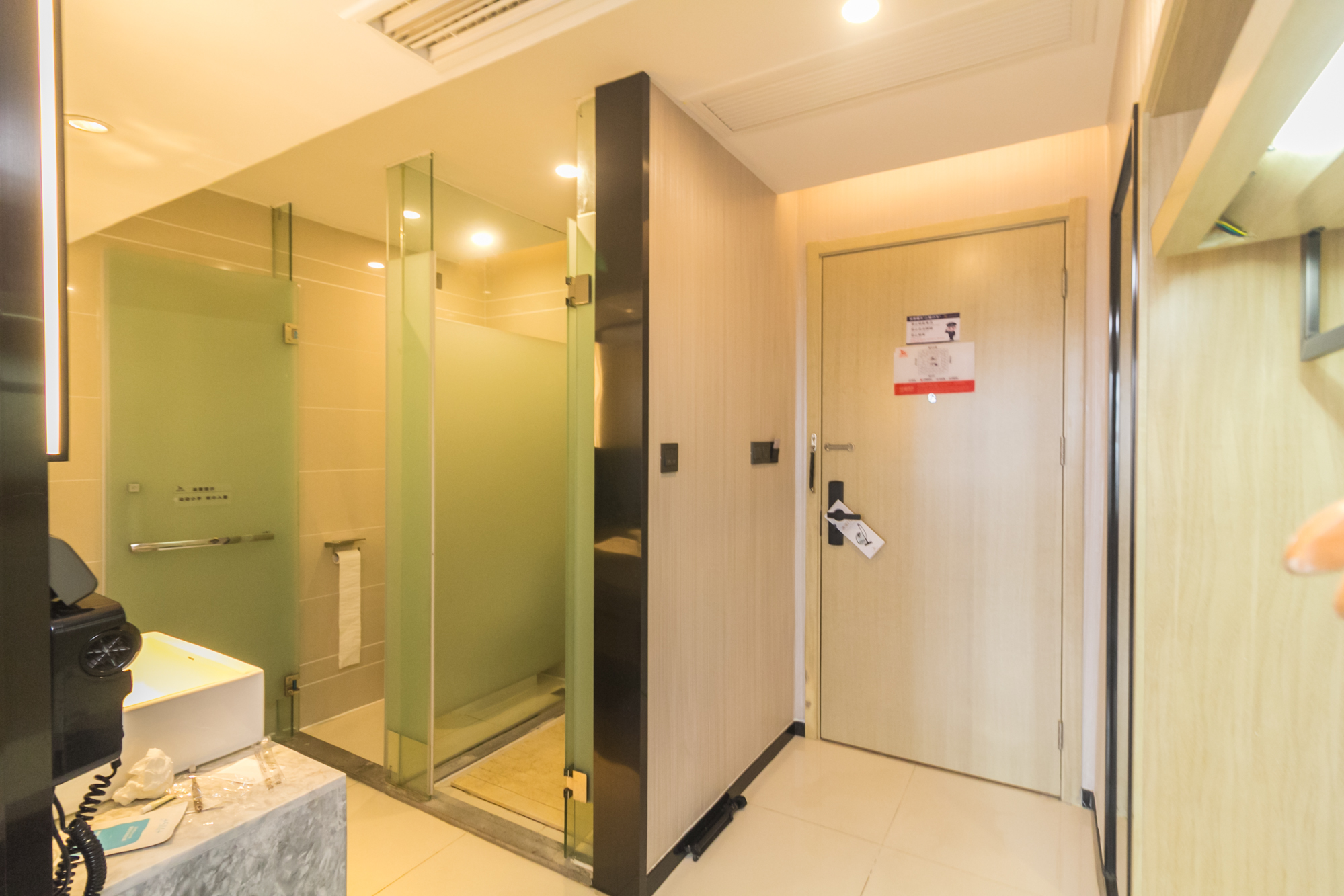 MOMA当代广场 1室1厅1卫 34.98万 MOMA当代广场 1室1厅1卫 34.98万卫生间