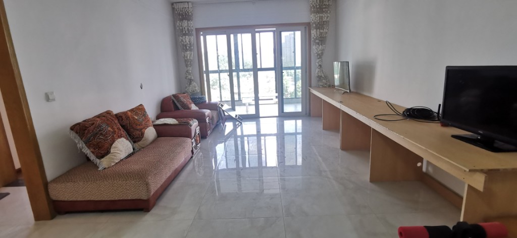 美的城二期 3室2厅1卫 85.0万 美的城二期 3室2厅1卫 85.0万客厅